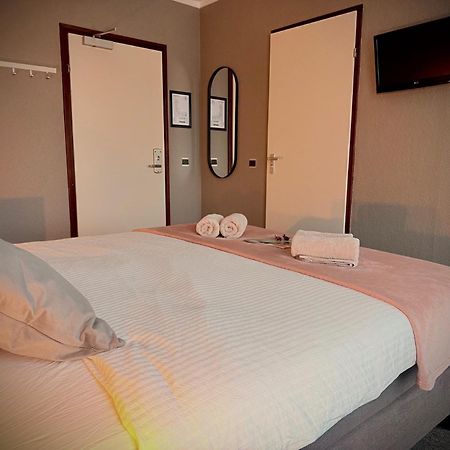 Hotel Restaurant 'T Ronde Loegh ウィンスホーテン エクステリア 写真